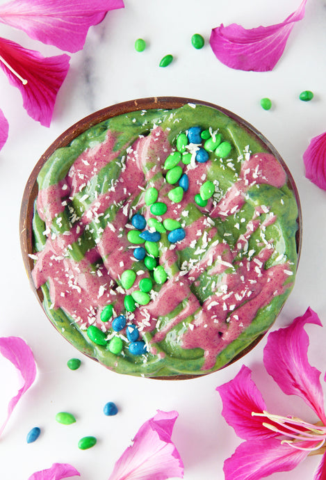 🍵✨ Lee's Matcha Smoothie Bowl: A Vibrant Green Delight 🥣🌸