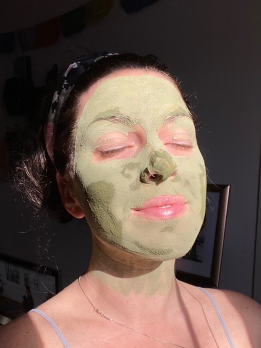 Glow Up with a Matcha Face Mask: A Luxurious DIY for Your Evening Ritual